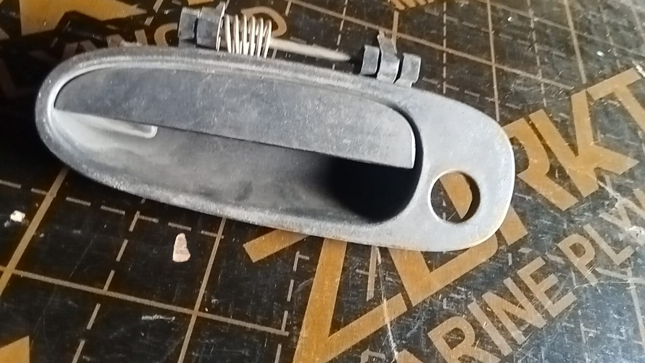 Nissan Note Handle