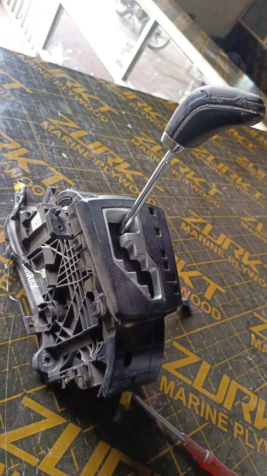 Nissan March K13 Lever